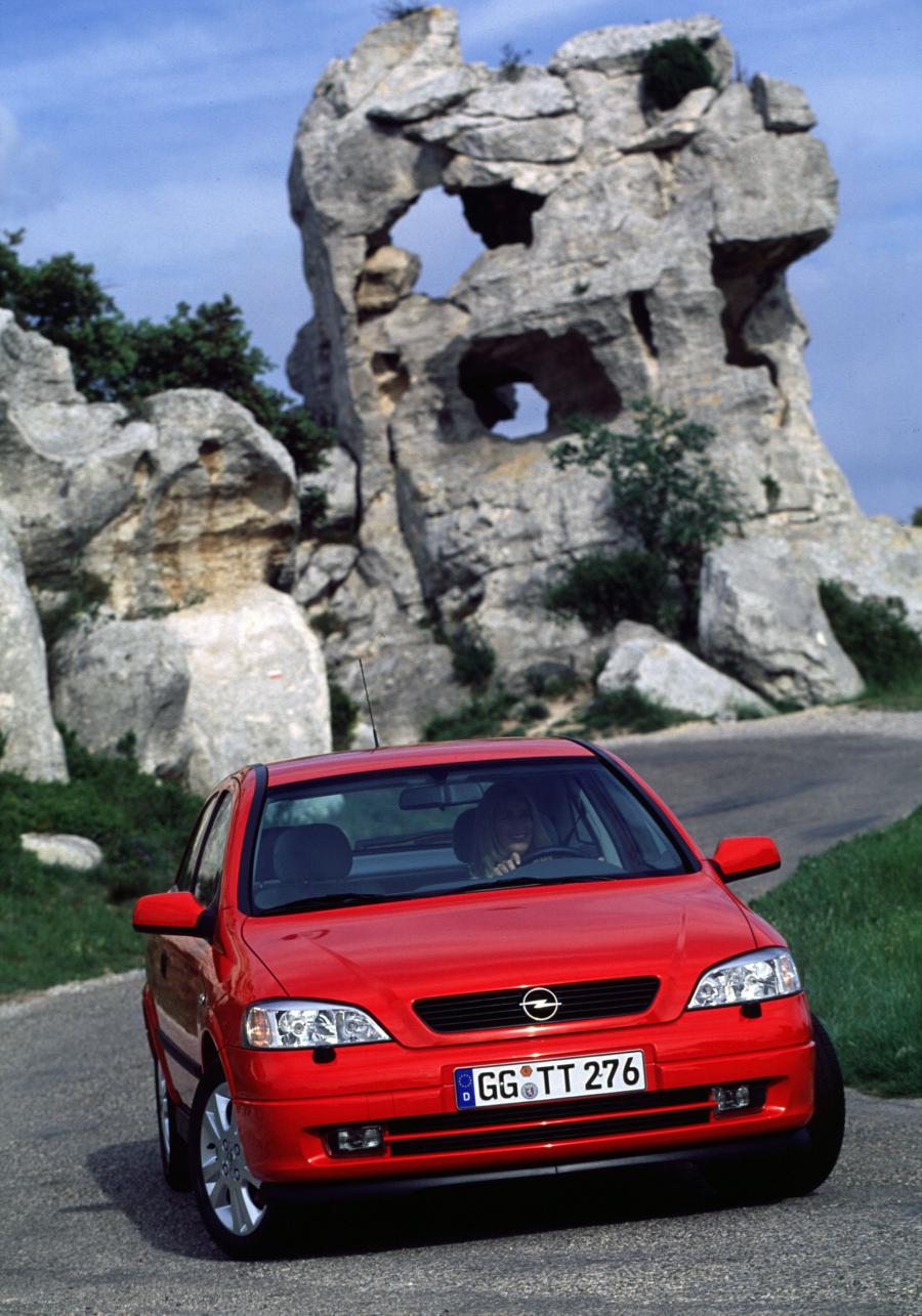  Opel Astra 3-Door (G) 1998 года  (фото 33 из 36)